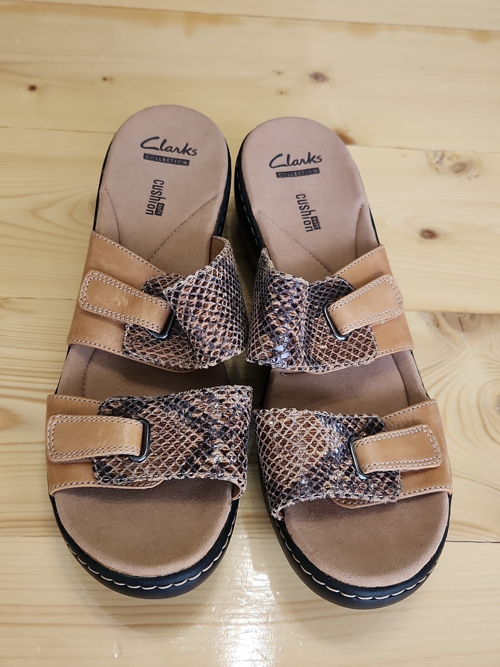 Clarks Collection Delana Fenela Sandals Snakeskin Tan Leather Straps Wedge Sz 11 - Picture 3 of 17